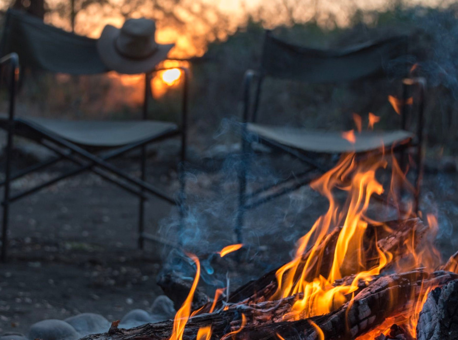 Jagdreise Feuer, Lagerfeuer Afrika